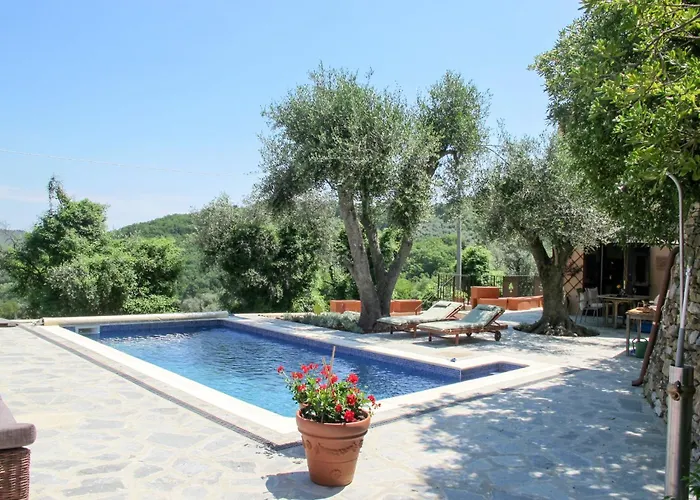 Semesterbostad Il Rifugio - Bcm110 By Interhome